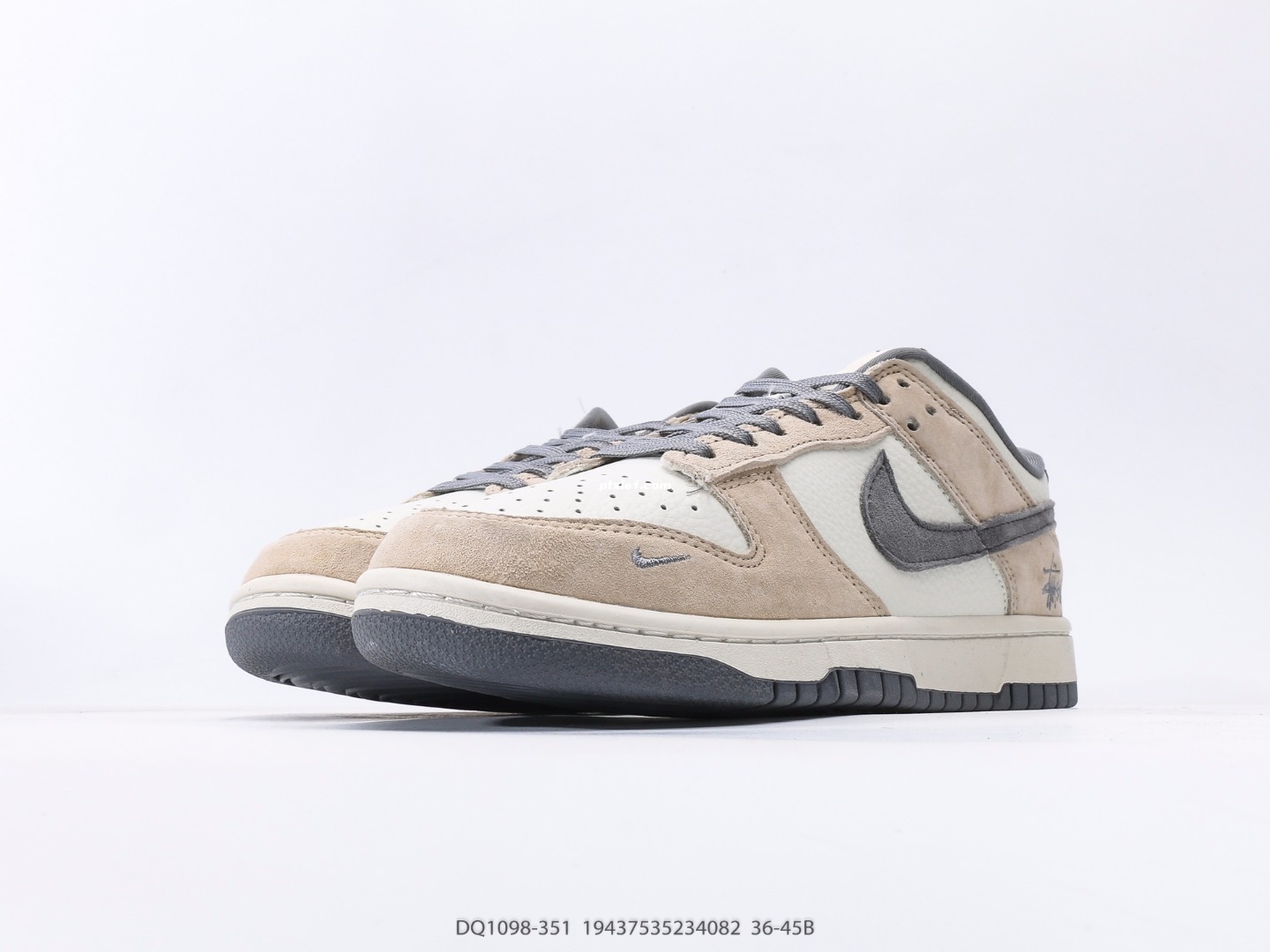 耐克NIKE DUNK LOW 扣篮系列 复古低帮休闲运动滑板板鞋采用脚感柔软舒适ZoomAir气垫有效吸收滑板等极限运动在落地时带来的冲击力 为街头运动者们提供更好的保护 尺码36 36.5 37.5 38 38.5 39 40 40.5 41 42 42.5 43 44 45 货号：DQ1098-351
