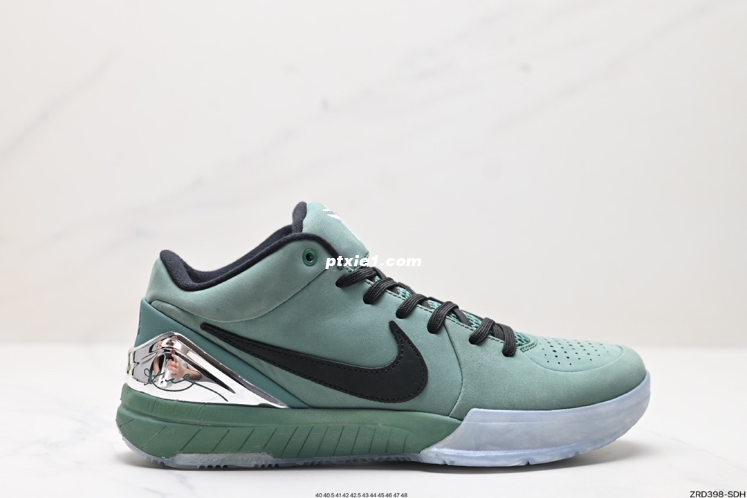 公司级✅NIKE KOBE IV PROTRO全新配色全掌REACT+ZOOM STROBEL+后跟ZOOM 离地面更近的设计提供更快的反应速度 轻质双层网质鞋面 鞋面部分区域加强提供更好的控制力 低密度材料制成的鞋舌轻质舒适 货号:FQ3545-300 尺码:40 40.5 41 42 42.5 43 44 45 46 47 48