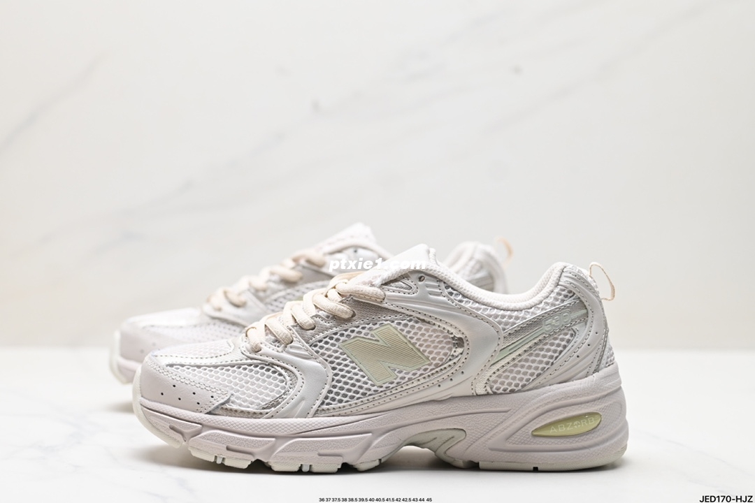 公司级✅新百伦 NB530 New Balance 530 复跑古鞋NB530这鞋双确实是NB家经复典古款式之一，以全科新技诠释，成打功造530鞋款。鞋面保在持530基本线条和片层构结的同时，采更用为简洁、流畅设的计语言   货号:MR530AA1 尺码:36 37 37.5 38 38.5 39.5 40 40.5 41.5 42 42.5 43 44 45